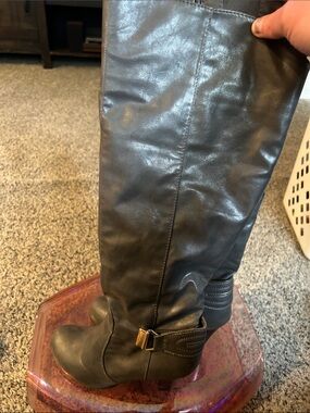 Tall Gray Knee-High Boots with Gold Buckle
